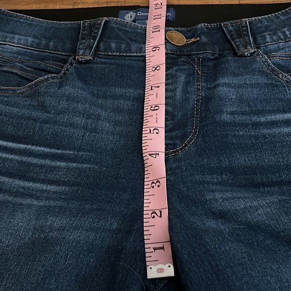 Democracy abd solution, shorts - Picture 5 of 6